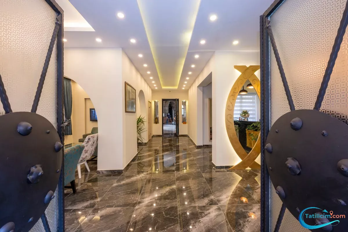 Legend Tulip Hotel