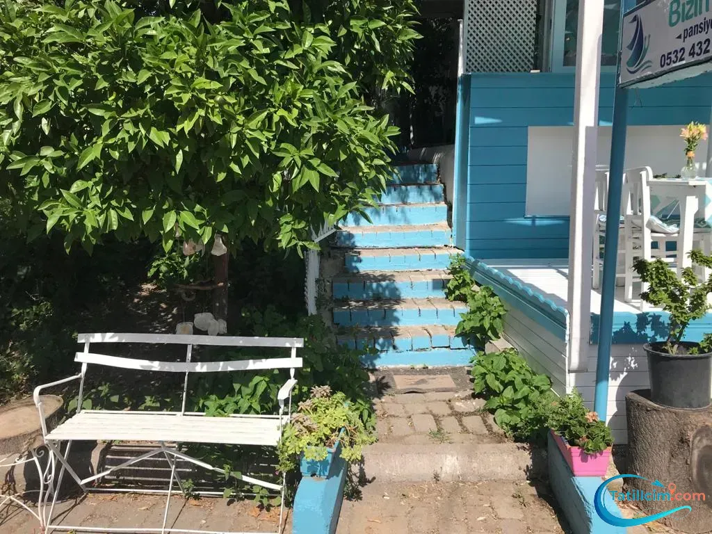 Bizim Ev Pansiyon Foça