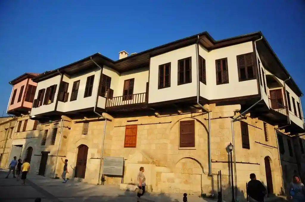 Eski Tarsus Evleri