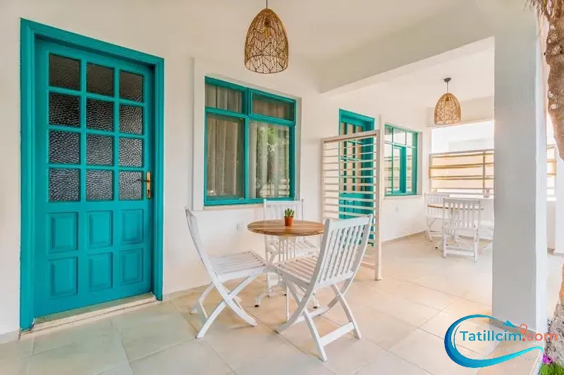 tatilcim.com Avlu Otel Palamutbükü Triple Room ( Bahçe manzaralı) 